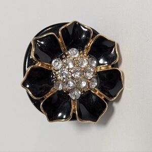 Avon Black & Gold Rhinestone Flower Ring